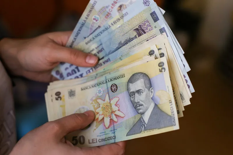 ssst.webp.webp Salariul minim creşte de la 1 iulie cu 125 de lei, una dintre cele mai mici creşteri din ultimele două decenii