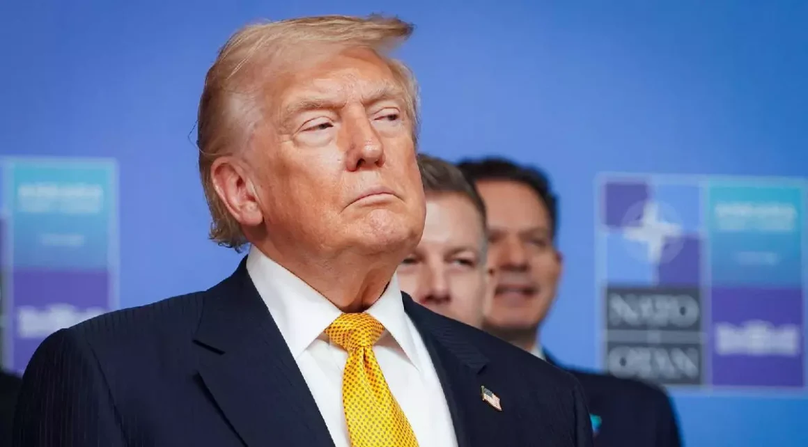 trump-.webp.webp Trump a instruit Armata SUA „să radă” Iranul de pe fața pământului dacă va fi asasinat: „Sunt ținta lor NR. 1”. Iranienii amenință că îl vor ucide