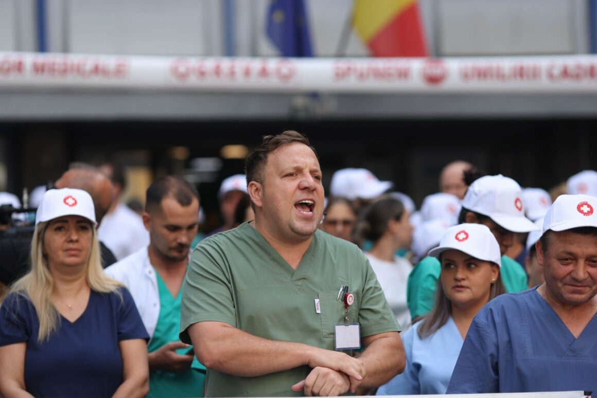 1785656112_index.jpeg Cadrele medicale amenință, după suspendarea grevei: „Cu actualul Guvern nu vom face nici un compromis”