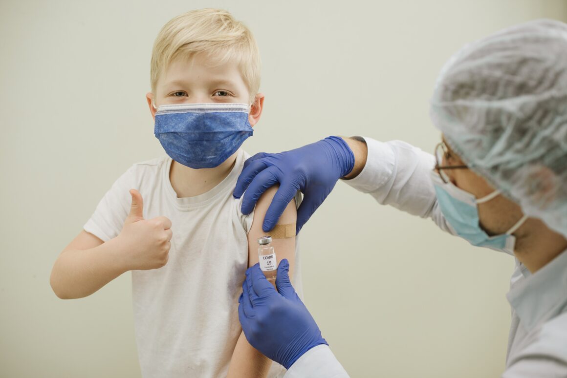Ministerul Sănătății dă asigurări că există stocuri suficiente pentru vaccinarea copiilor