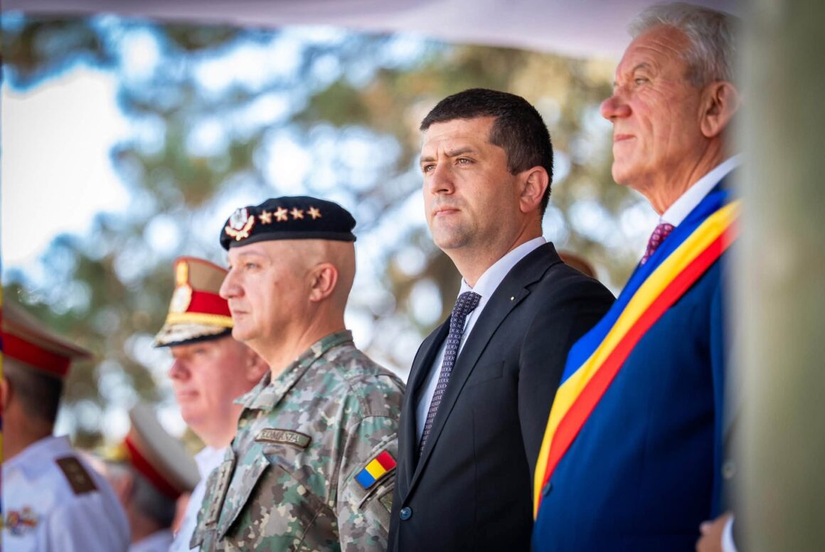 779865394_1749676116703744_6957082679995374098_n.jpg România a primit prima tranșă din împrumutul SAFE către CE. MApN a semnat 13 din cele 20 de contracte pentru dotarea Armatei. Cu ce bani rămâne MApN în urma SAFE şi ce face cu ei?