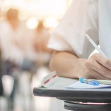 images-15-1.jpeg peste 33.000 de candidați s-au înscris la examen. Probele scrise încep luni, cu Limba și literatura română – Aleph News