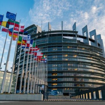 parlament-eu.jpg Mii vor un job la Comisia Europeană. Mulți sunt epuizați