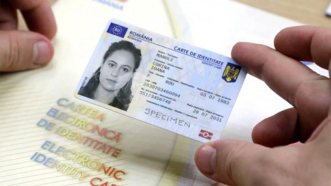 1788641558_index.jpeg Haos cu noile cărți de identitate electronice. Ce să ai la tine când mergi la medic, cardul de sănătate sau buletinul?