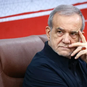 Iranul și Omanul semnează luni un acord privind Strâmtoarea Ormuz