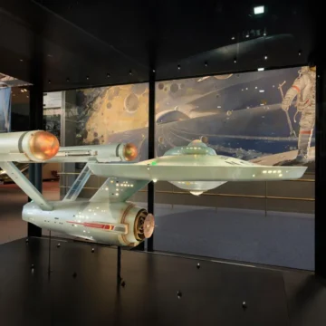 Star Trek împlinește 60 de ani și revine pentru o zi la Smithsonian