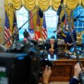 5 mari agenții de presă din SUA au decis să suspende transmisiunea evenimentelor lui Trump, după ce Președintele SUA a interzis accesul CNN, Politico și MS Now la Casa Albă