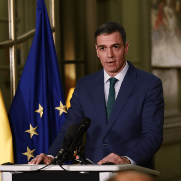 Sánchez convoacă alegeri anticipate în Spania