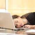 Deficitul de fier, o problemă care poate rămâne nedepistată ani la rând. Ce simptome nu trebuie ignorate