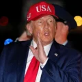 Trump elimină taxele vamale de 50% pentru unele produse canadiene