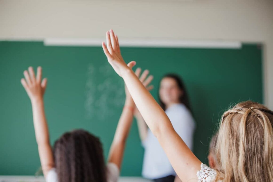 prof.jpg Google îi ajută pe profesori să depisteze conținutul A.I.