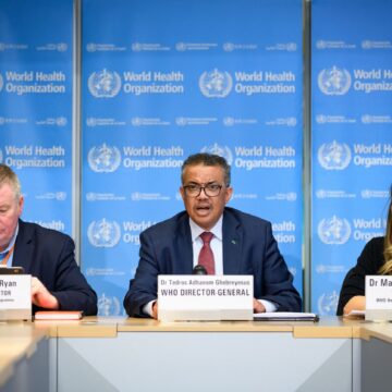 Speranța de viață la nivel mondial a revenit la nivelul de dinaintea pandemiei de COVID-19, dar oamenii sunt mai bolnavi ca înainte